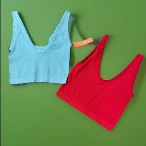 Colsie Ribbed Scoop Crop Tank - Red & Light Blue